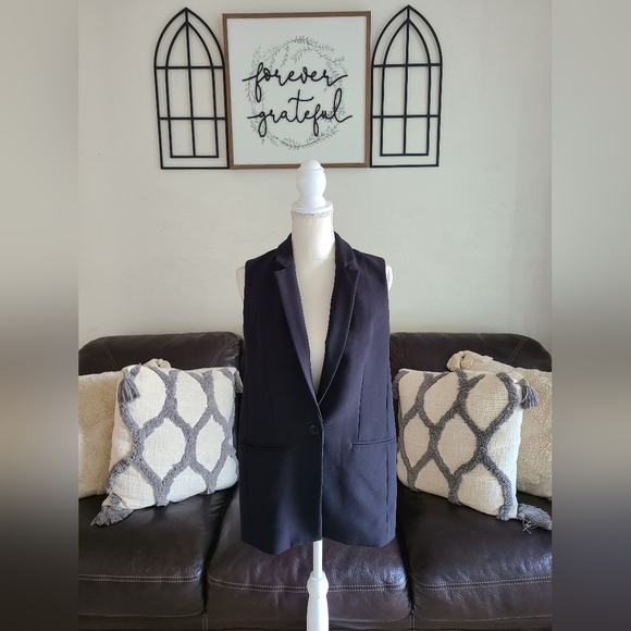 EXPRESS Black Sleeveless Mid Length Collared Vest Women's Size S Classic - Picture 2 of 11